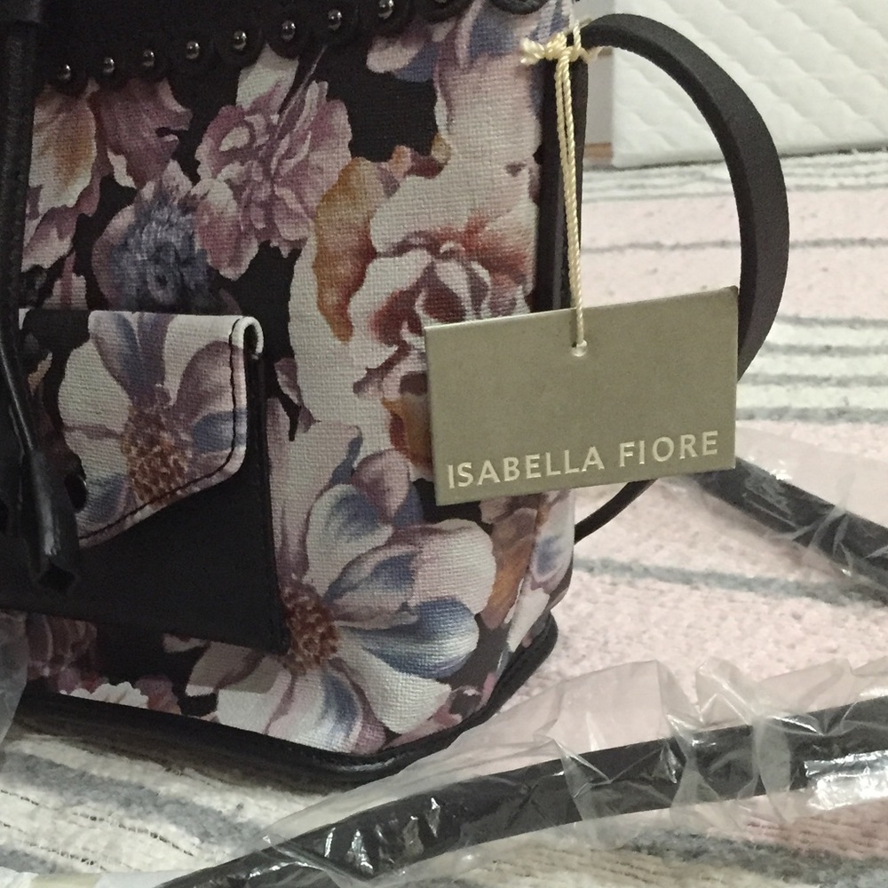 Isabella Fiore grey gardens drawstring crossbody, rare - Picture 7 of 11